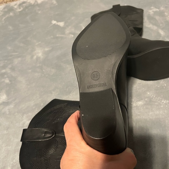 Black boots tall and western size 8.5 - Picture 6 of 13